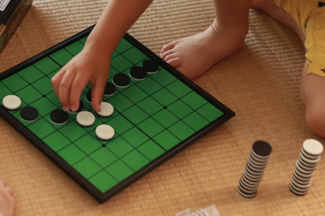 自己責任を可能性に置き換えるオセロのイメージ